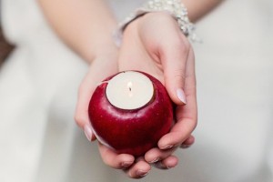 diy-apple-candle-holder