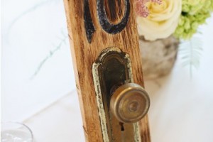 diy-doorknob-table-markers