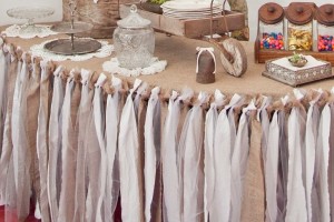 diy-ribbon-edge-tablecloth