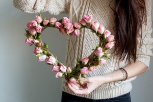 diy-flower-heart-wreath