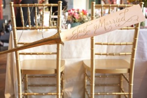 diy-newlywed-chair-horn-sign